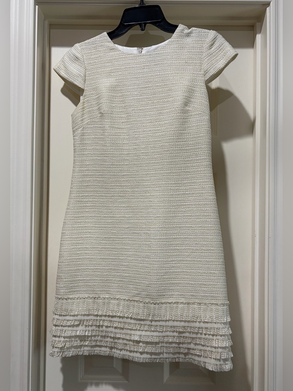 Vince Camuto Elegant Cream Textured Dress with Fringed Hem